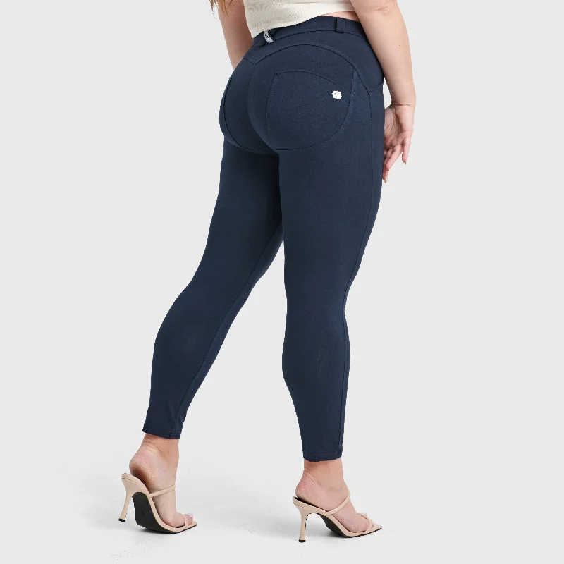 WR.UP® Curvy Fashion - High Waisted - 7/8 Length - Navy Blue