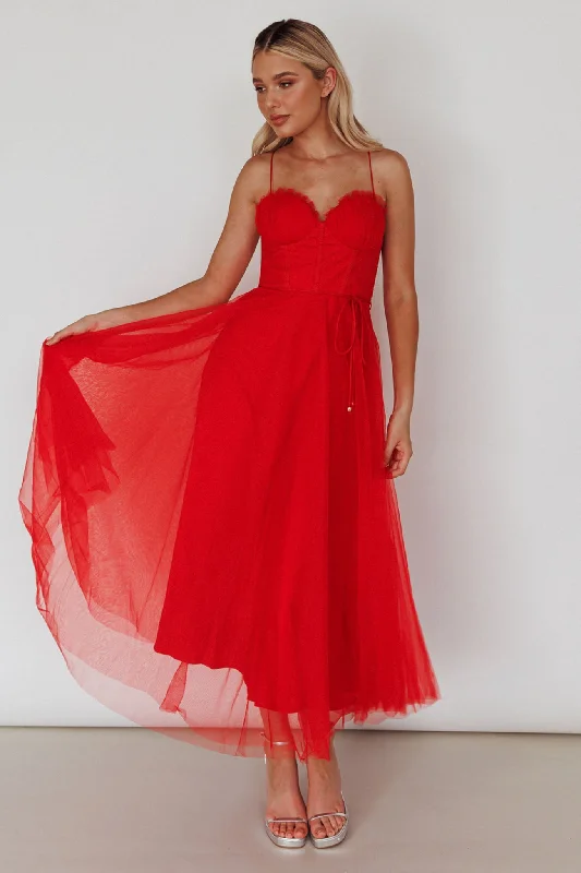 Smitten Sweetheart Neckline Chiffon Midi Dress Red